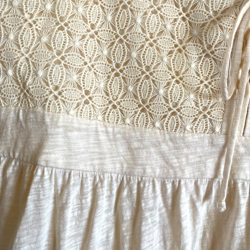 Torrid cream colored top - Picture 2 of 5